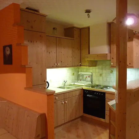 Conny's Διαμέρισμα Gschnitz